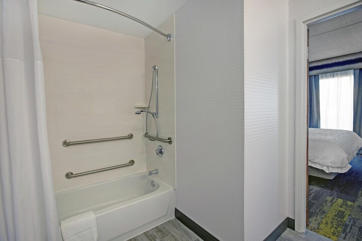 Room 71 of 88