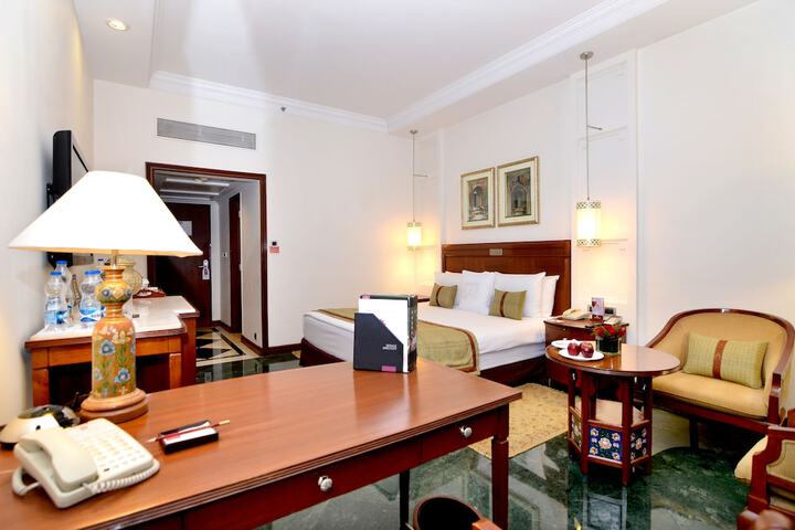 Room 7 of 45