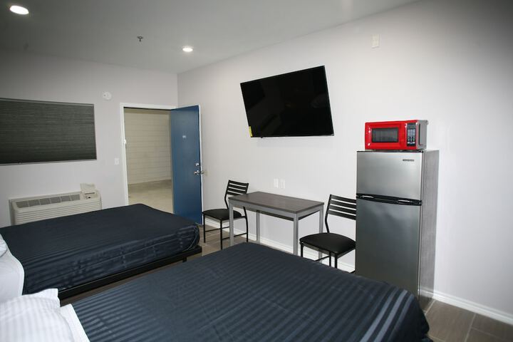 Room 3 of 21