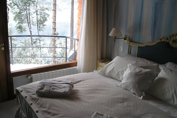 Room 5 of 44