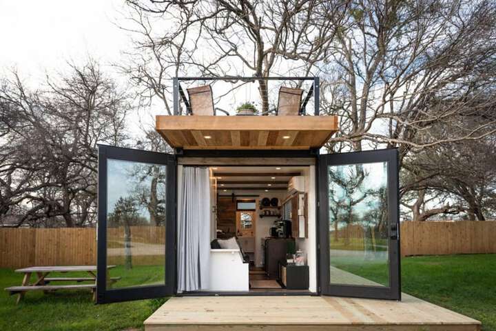 Room 2 of 20