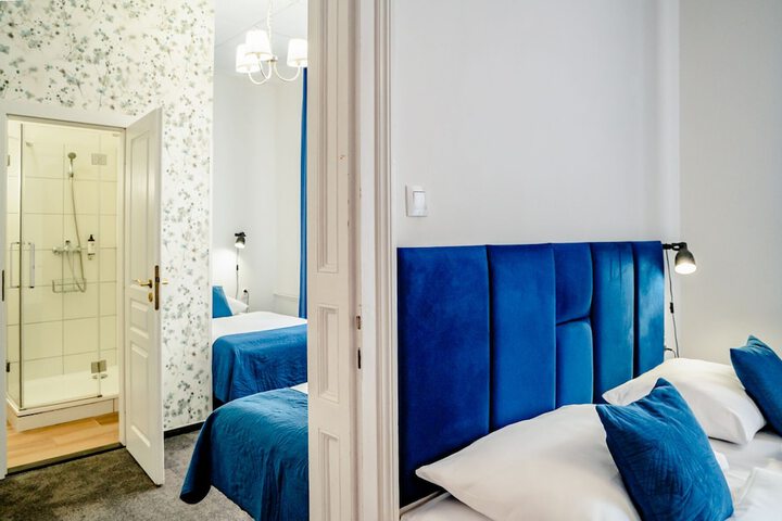 Room 27 of 75