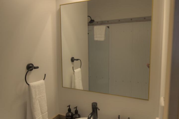 Room 104 of 159