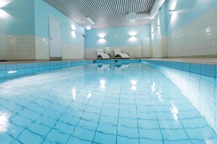 Pool 62 of 95