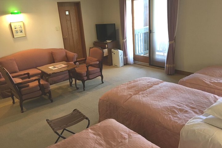Room 30 of 113