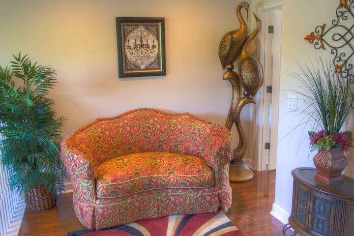 Room 10 of 25