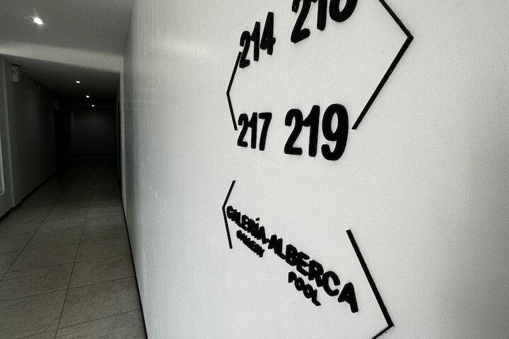 Ballroom/Hall 32 of 43