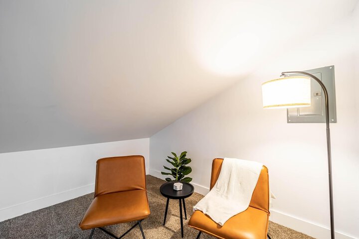 Room 51 of 154