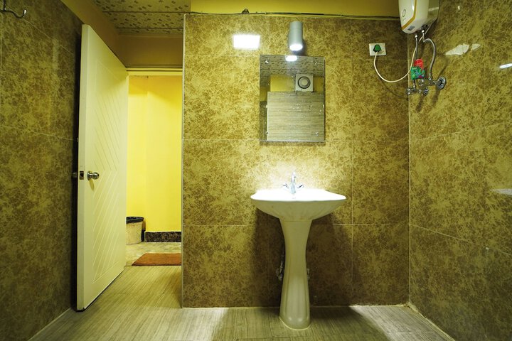 Room 54 of 94