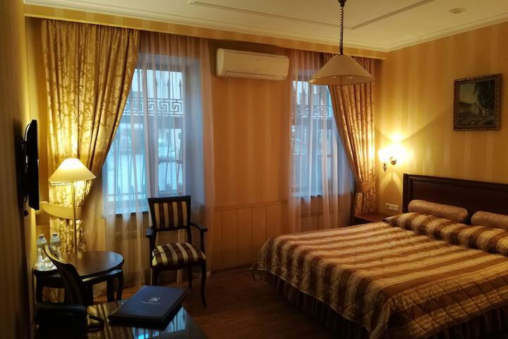 Room 19 of 36