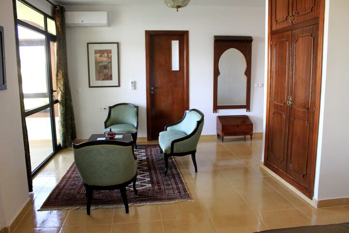 Room 18 of 65