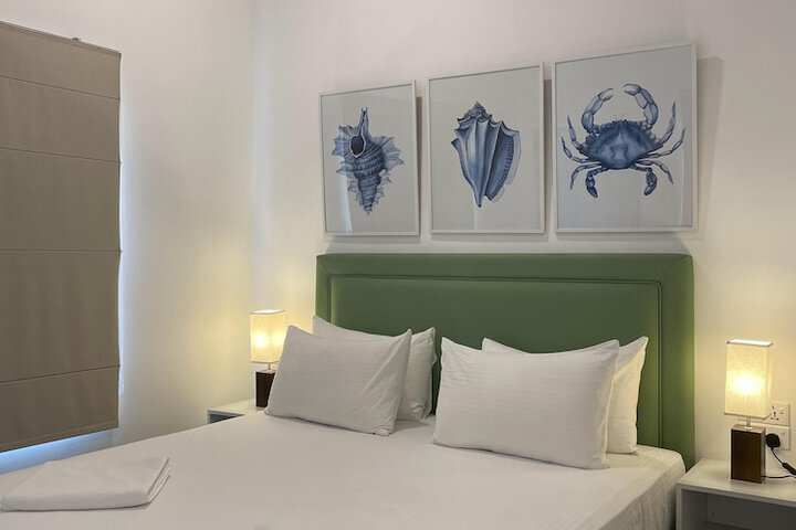 Room 10 of 31
