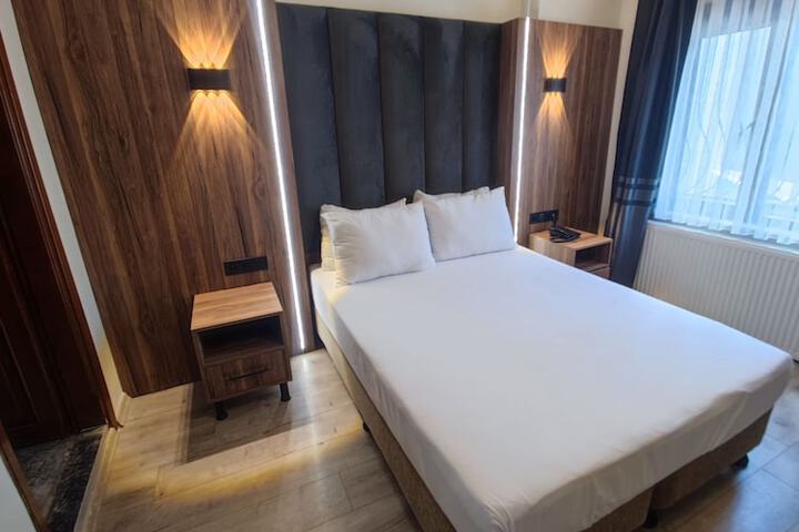 Room 11 of 51