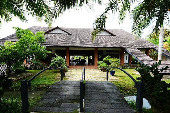 Hotel 96 of 126