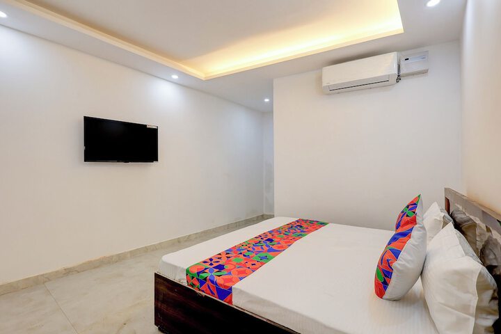 Room 20 of 33