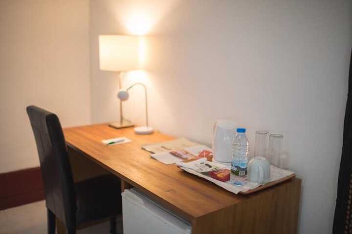 Room 17 of 60