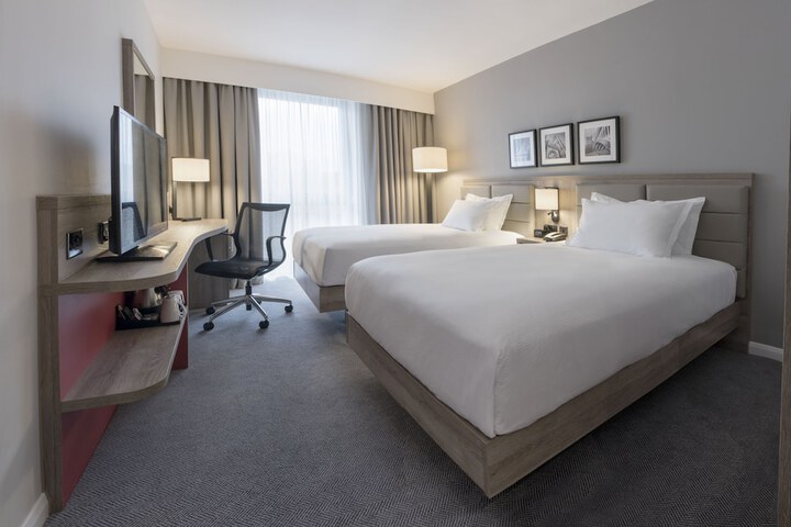 Room 4 of 70