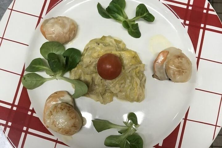 Dining 54 of 70