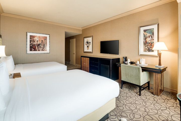 Double Accessible King Size Bed (5 of 13)