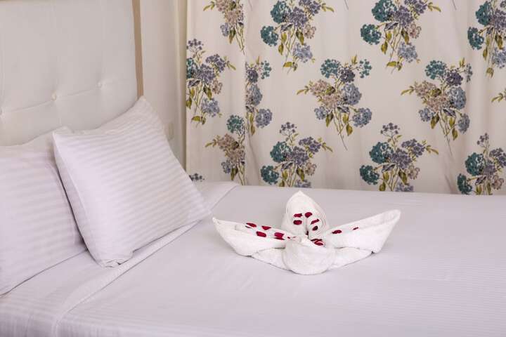 Room 15 of 307