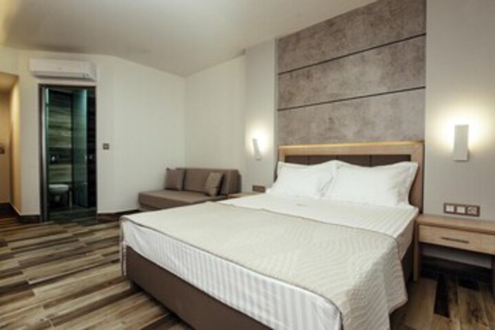 Psili Ammos Luxury Rooms