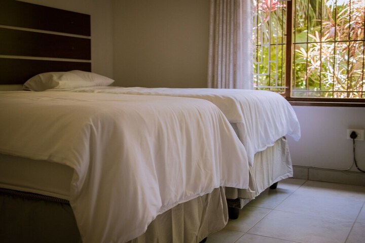 Room 4 of 52
