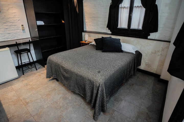 Room 12 of 46