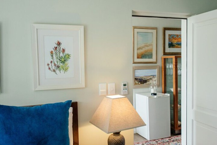 Room 16 of 162