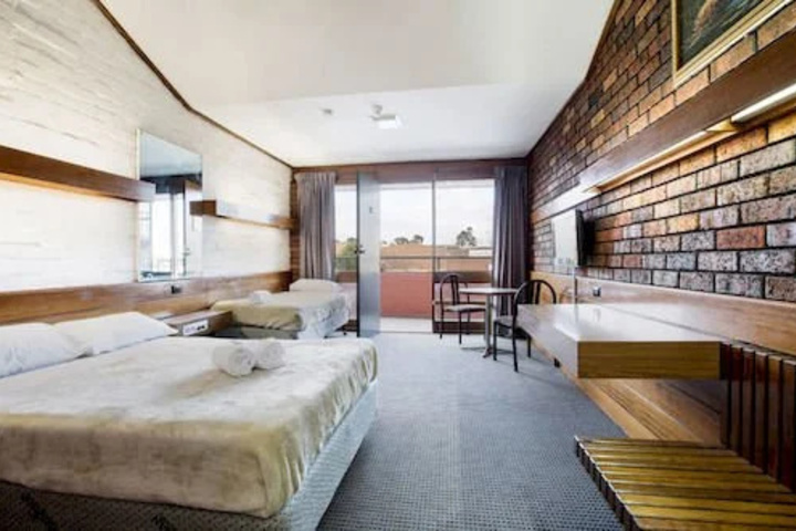 The Manhattan Hotel