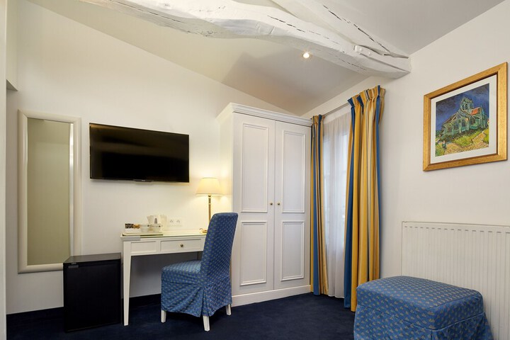 Room 30 of 55