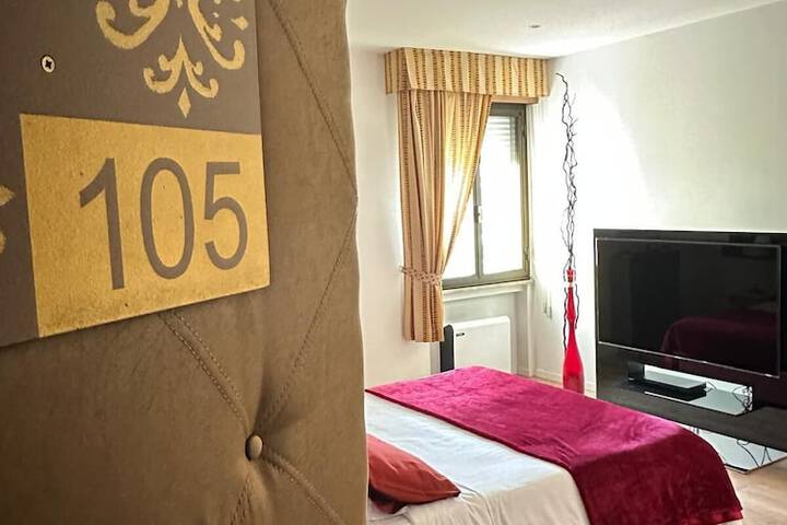Room 24 of 46