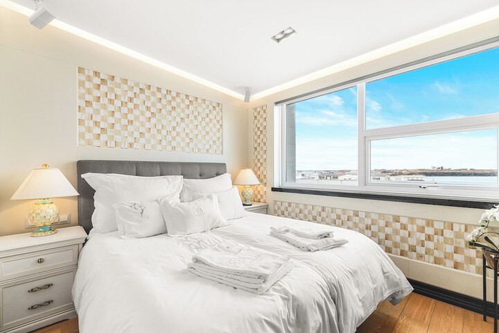 Room 15 of 113