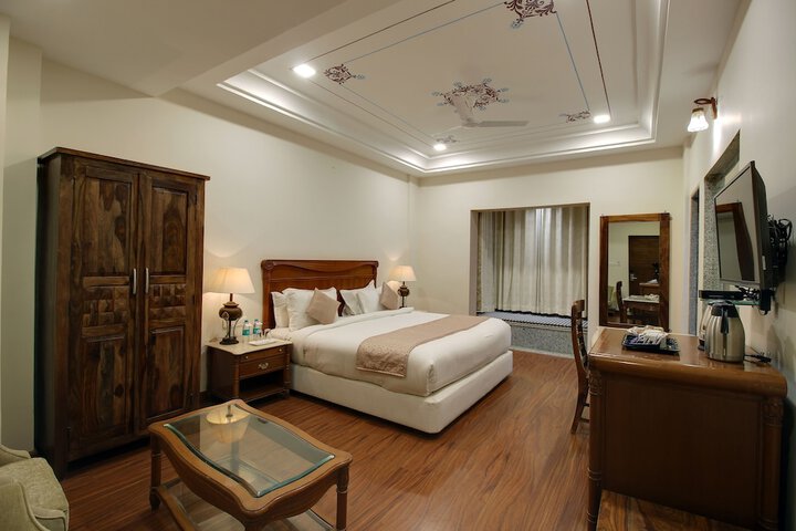 Room 8 of 59