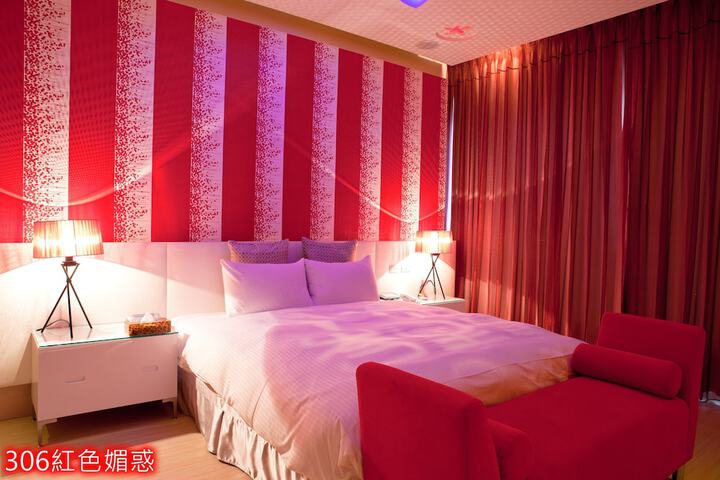 Room 13 of 69