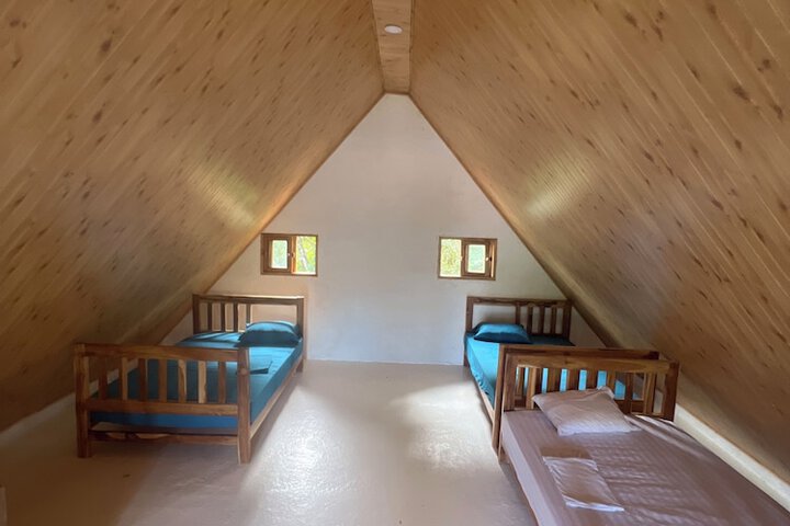 Room 7 of 10