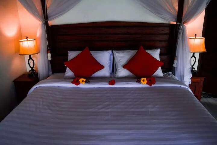 Room 2 of 24