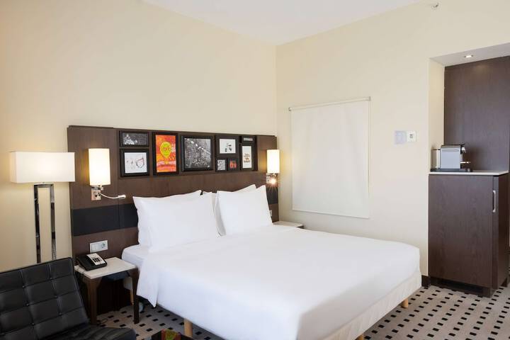 Room 31 of 160