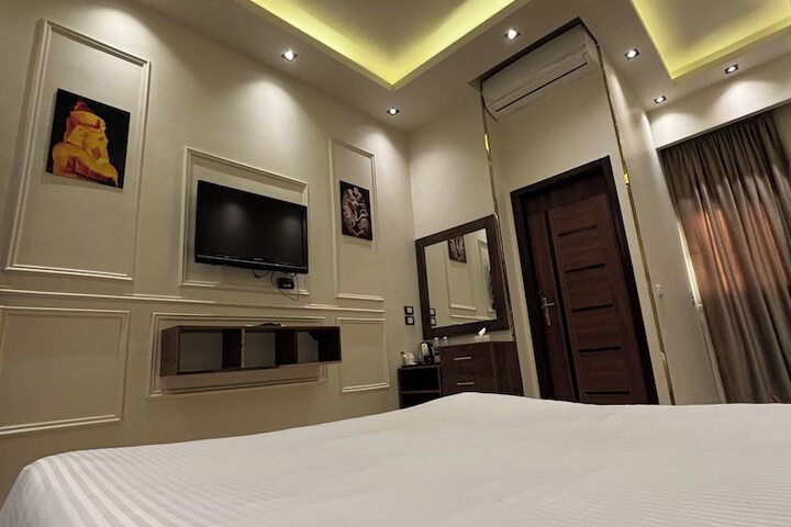 Room 41 of 110