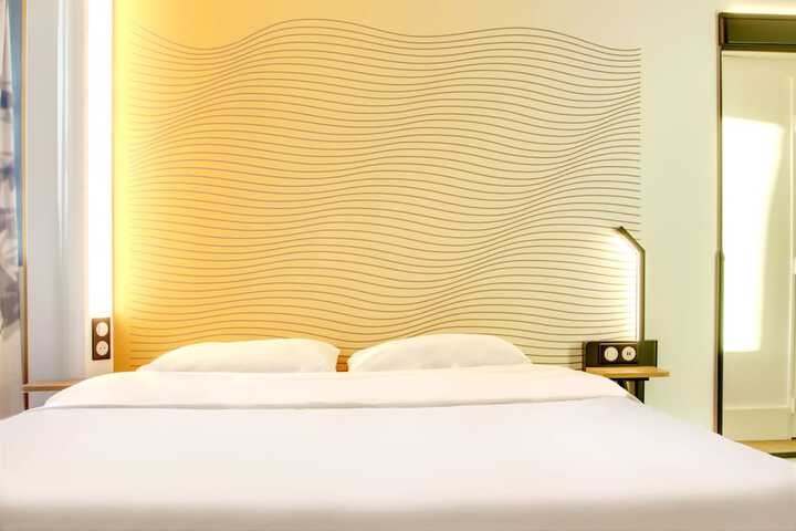 Room 7 of 46