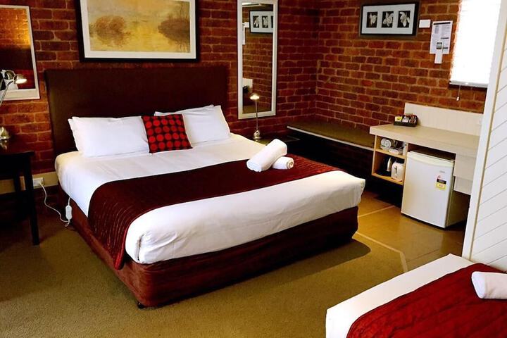 Room 15 of 39