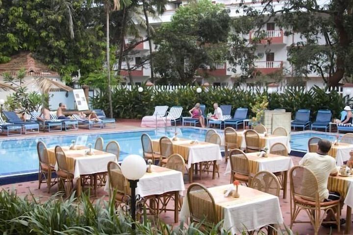 Pools & Facilities