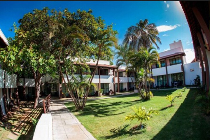 Hotel Exterior 21 of 26
