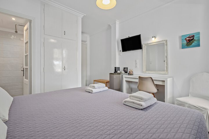 Room 51 of 122