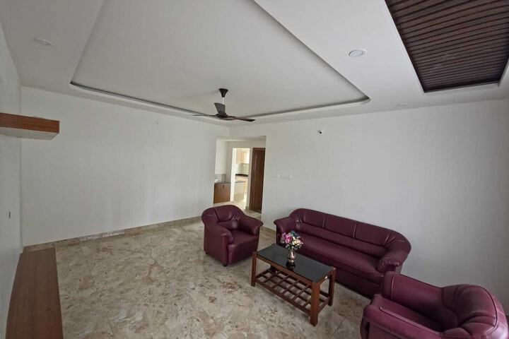 Room 16 of 28