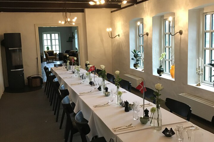 Dining 32 of 73