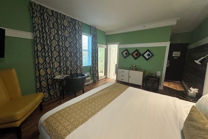 Room 22 of 59