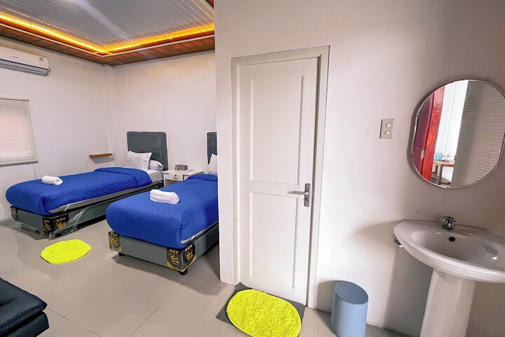 Room 13 of 53