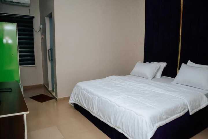 Room 2 of 14