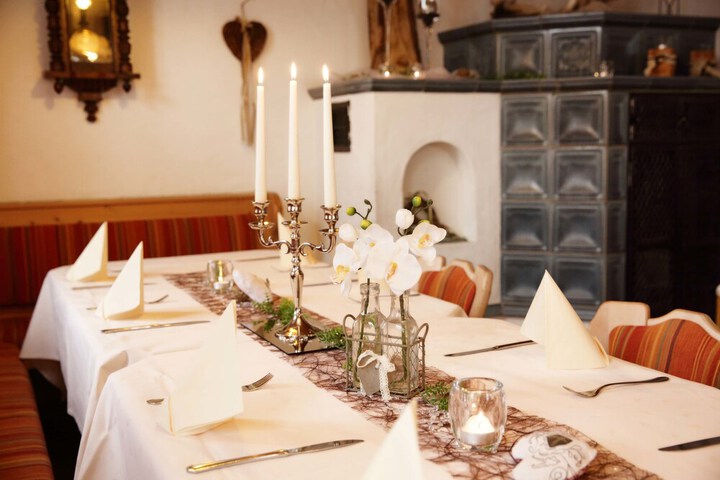 Dining 60 of 76