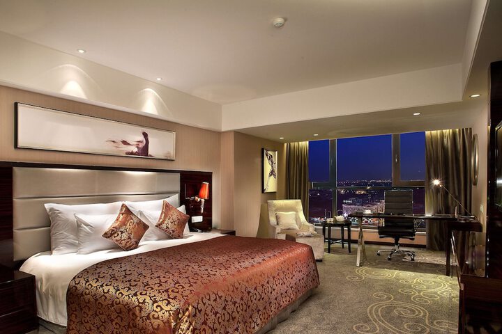 Room 9 of 44